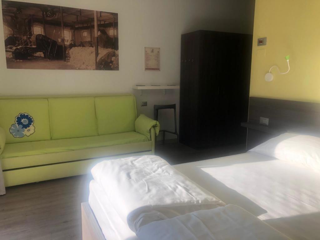 Antica Campione Rooms & Hostel Campione del Garda Exterior foto