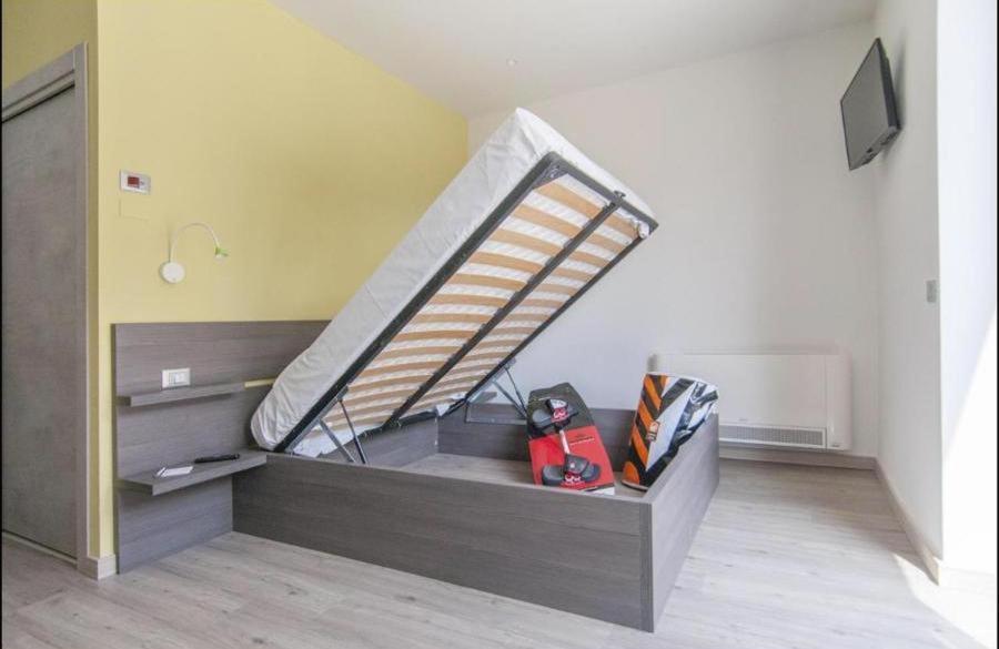 Antica Campione Rooms & Hostel Campione del Garda Exterior foto